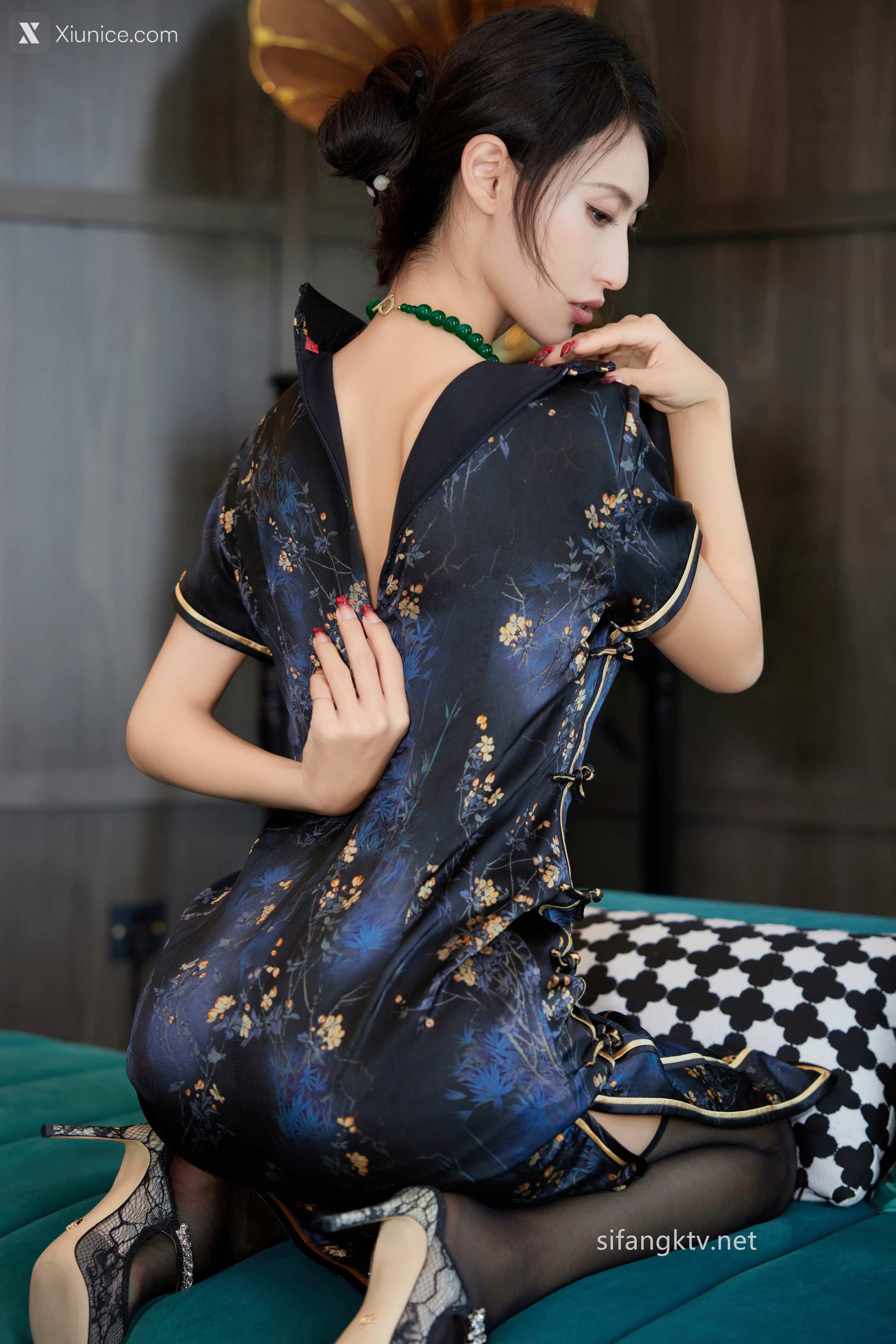 Xiuren Uncensored – lingyu69 – 性感民國風旗袍 古典美三點全漏 鮑魚粉嫩 第10张