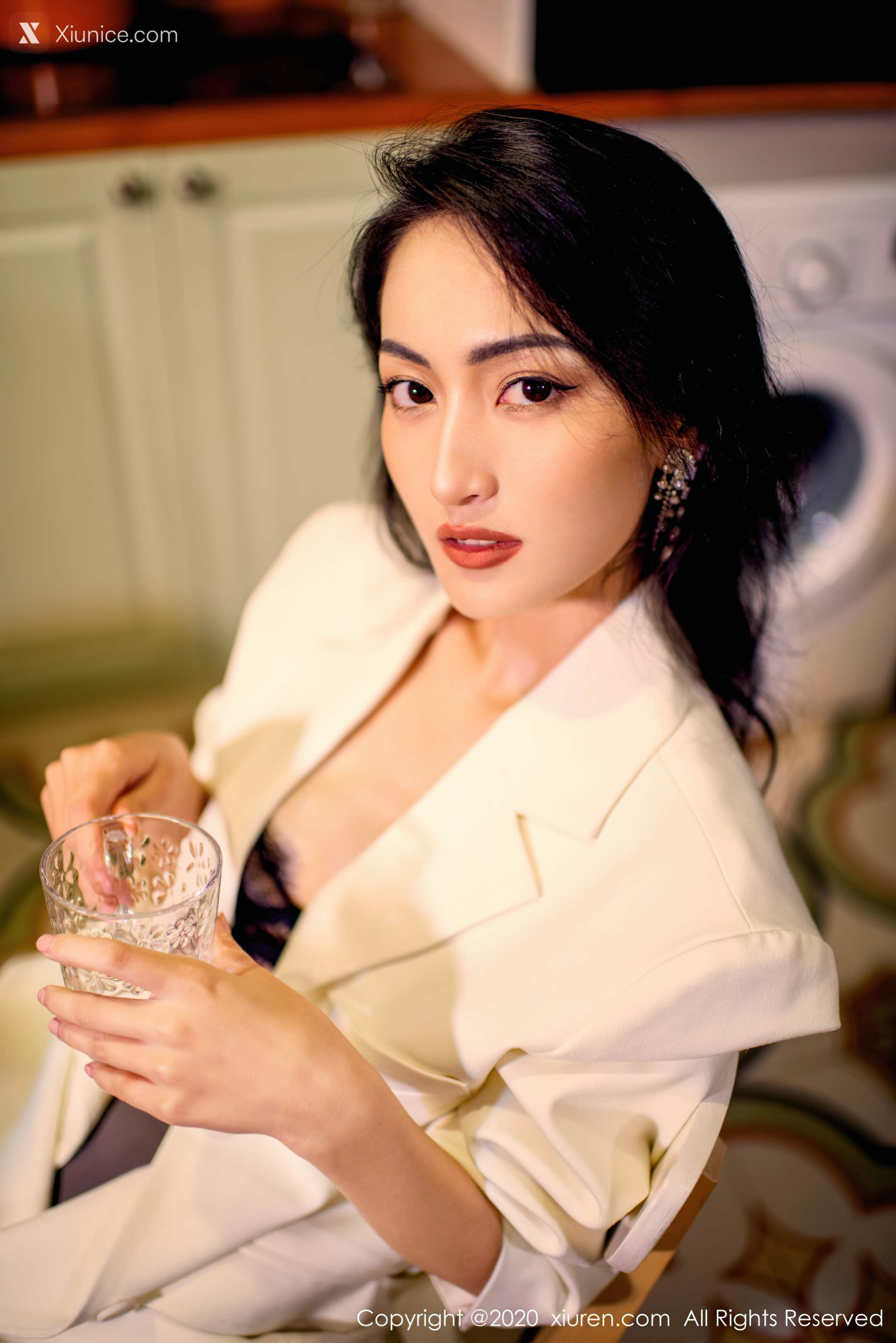 Xiuren秀人网 No.2718 陈舒羽 第1张