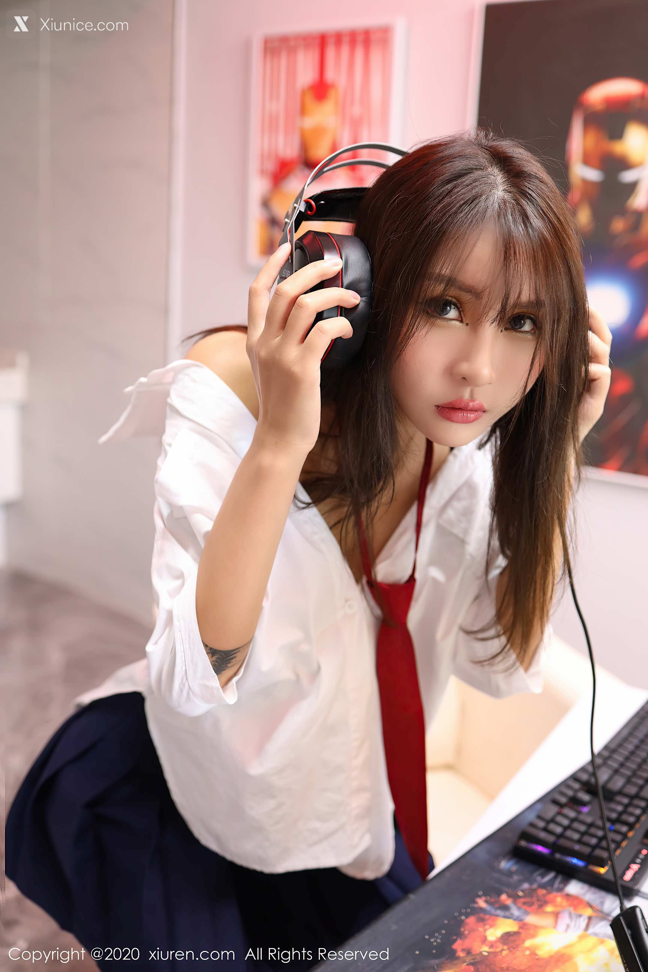 Xiuren秀人网 No.2461 Emily顾奈奈 第17张