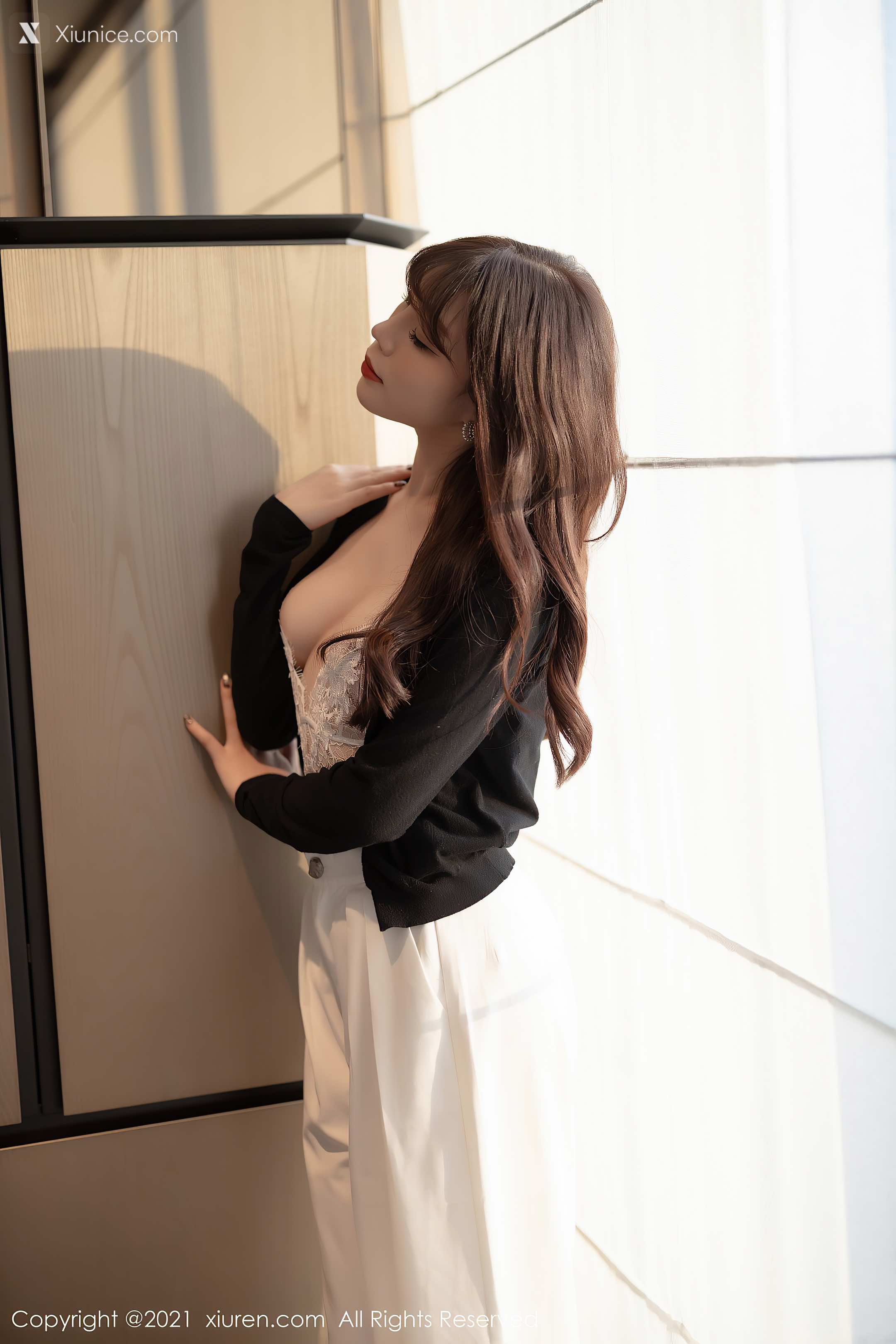 Xiuren秀人网 No.3367 芝芝Booty 第6张