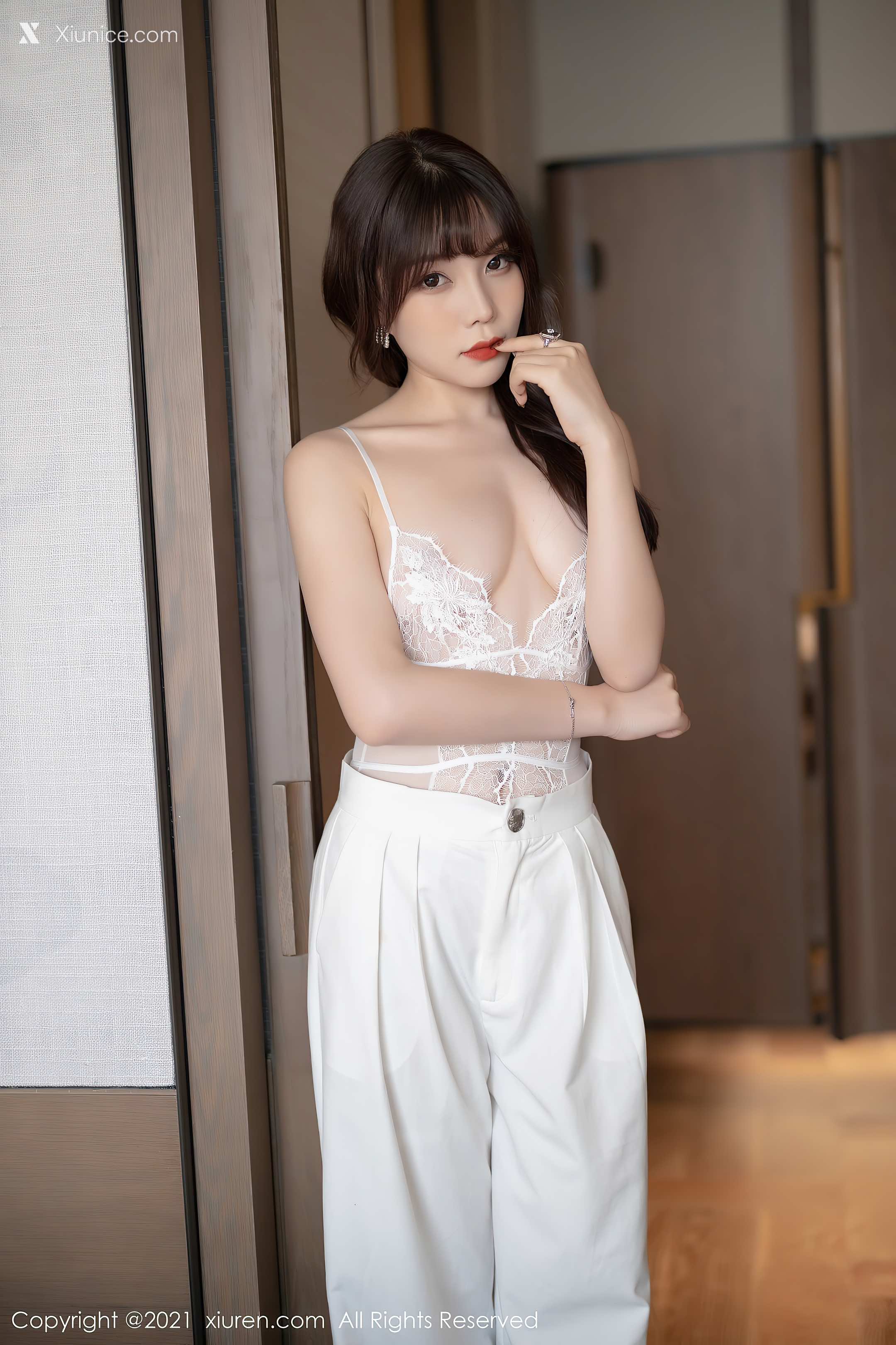 Xiuren秀人网 No.3367 芝芝Booty 第25张