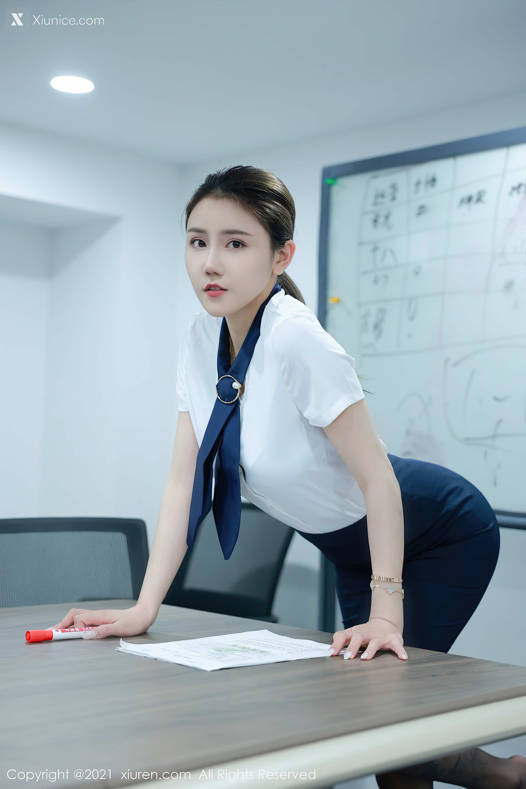 Xiuren秀人网 No.3682 夏西CiCi 第5张