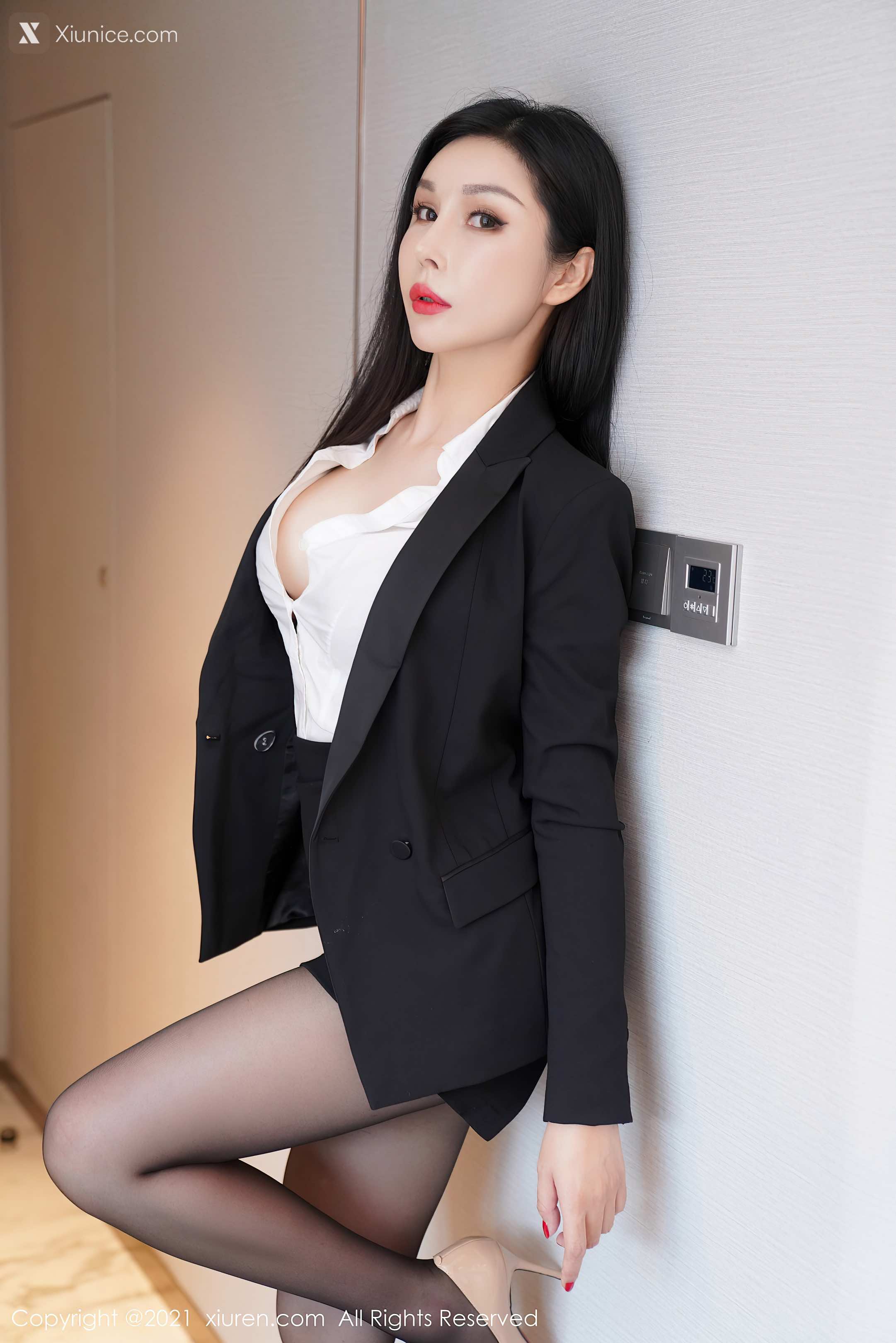 Xiuren秀人网 No.3672 田冰冰 第25张