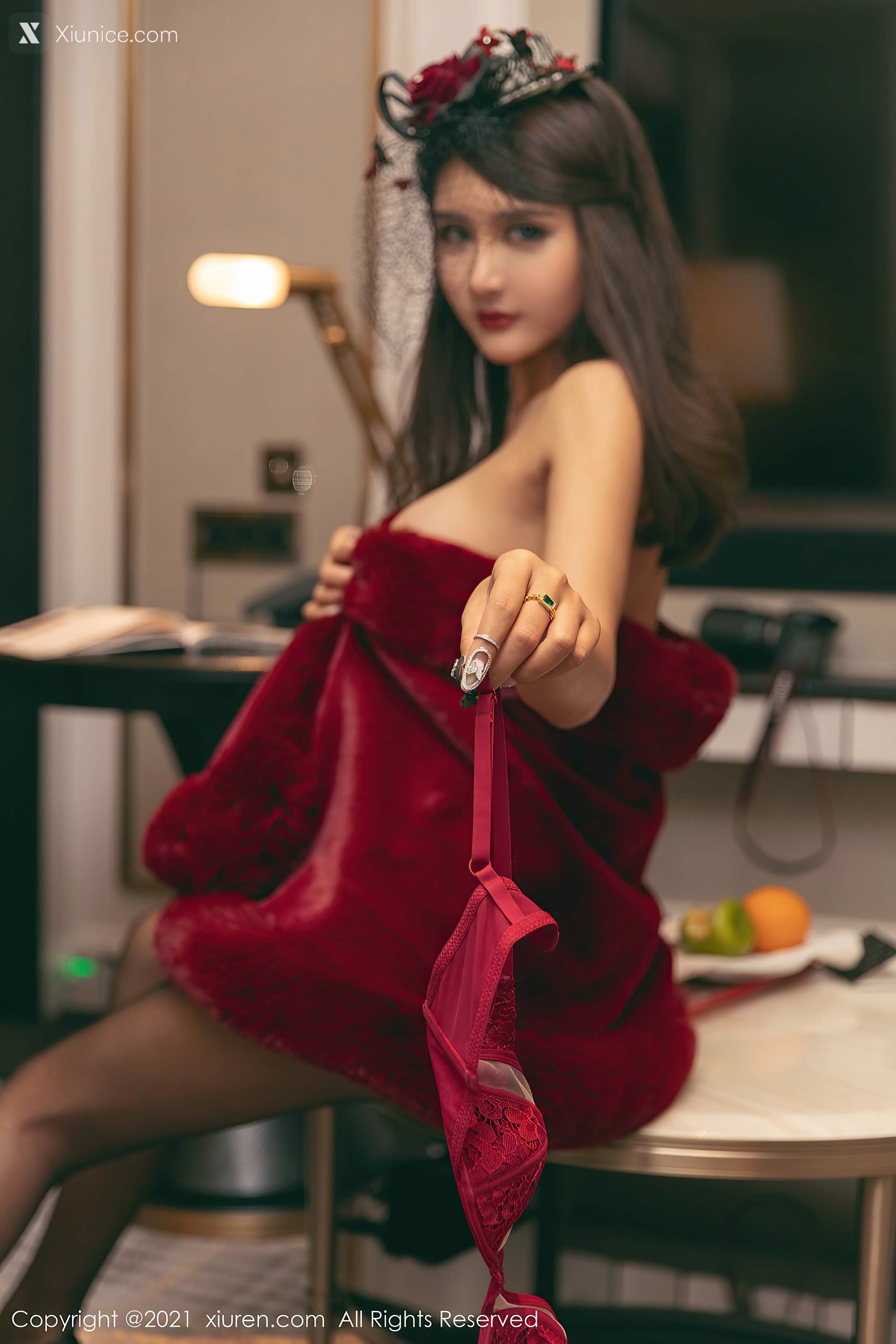 Xiuren秀人网 No.3548 Emily尹菲 第28张